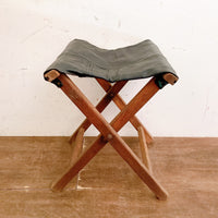 品番5046-2　フォールディングスツール　ハンドメイド　折りたたみ椅子　黒　レザー　木製　アウトドア　アンティーク　ヴィンテージ　埼玉店