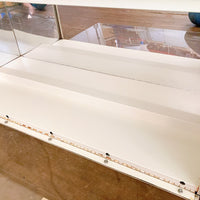 品番1681　ディスプレイケース　ショーケース　メタルキャビネット　ホワイト　飾り棚　収納　インテリア　ディスプレイ　ヴィンテージ　金沢店