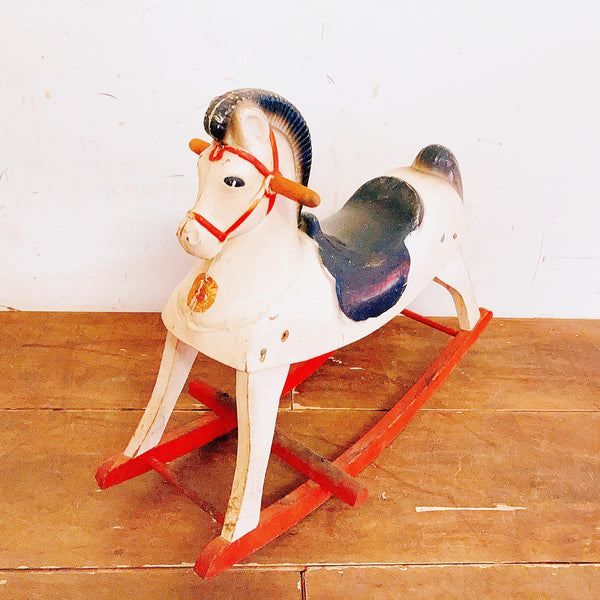 品番0997　ロッキングホース　Train-Rite Molded Products　白馬　乗馬　遊具　オブジェ　おもちゃ　ディスプレイ　アンティーク　ヴィンテージ