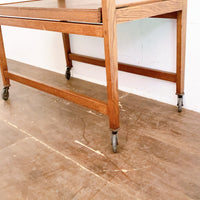 品番1567　トロリーテーブル　Trolley Table　トロリーカート　2段　レトロ　キャスター付き　木製　ディスプレイ　アンティーク