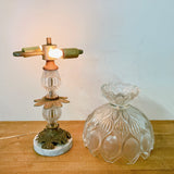 品番1710-2　テーブルランプ　クリスタルガラス　花びら　カットガラス　2灯　デスクライト　照明　インテリア　レトロ　アンティーク