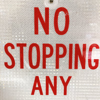 品番0210-5　ロードサイン　NO STOPPING ANY TIME　常時停車禁止　右方向矢印　トラフィックサイン　看板　標識　ヴィンテージ