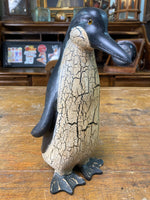 品番3558　ペンギン　木彫り　置物　装飾　インテリア　木製　オブジェ　ディスプレイ　ヴィンテージ　金沢店