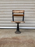 品番3749　ウッドチェア　鉄脚　1本脚　ラダーバックチェア　ダイニングチェア　サイドチェア　木製　椅子　アンティーク　ヴィンテージ　金沢店
