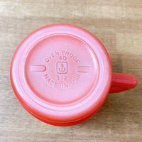 品番3981-7　Fire-King　ファイヤーキング　マグカップ　ミルクガラス　レッド　スタキッキングマグ　ヴィンテージ　金沢店