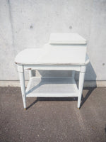 品番0410　ホワイトテーブル　ステップテーブル　コンソールテーブル　飾り台　デスク　金沢店