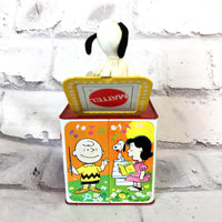 品番4585　Snoopy in the music box　70's　スヌーピー　びっくり箱　ミュージックボックス　おもちゃ　ヴィンテージ　金沢店