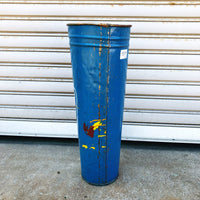 品番4899　創作缶　オリジナル　ブルー　スチール缶　物入れ　スタンド　インテリア　ディスプレイ　ヴィンテージ　金沢店