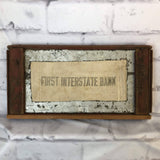 品番4325　看板　FIRST INTERSTATE BANK　サインプレート　ディスプレイ　ヴィンテージ　金沢店