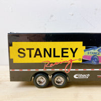 品番0455-2　1/64スケール　トランスポーター　NASCAR RACING CHAMPIONS TRANSPORTER　STANLEY　外箱付　ダイキャストカー　ヴィンテージ
