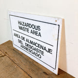 品番3175　サインボード　HAZARDOUS WASTE AREA　有害廃棄物エリア　看板　標識　ヴィンテージ　埼玉店