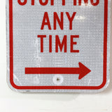 品番0210-1　ロードサイン　NO STOPPING ANY TIME　常時停車禁止　右方向矢印　トラフィックサイン　看板　標識　ヴィンテージ　金沢店