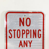 品番0210-2　ロードサイン　NO STOPPING ANY TIME　常時停車禁止　左方向矢印　トラフィックサイン　看板　標識　ヴィンテージ　金沢店