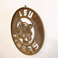品番0013　NFLサイン　LSU TIGERS　LSU タイガース　ルイジアナ州立大学　メタルサイン　ウォールサイン　デコール　ヴィンテージ　金沢店