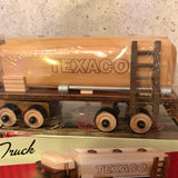 品番4972　Texaco Wood Tractor Trailer Oil Tanker / テキサコ ウッド トラクター オイルタンカー　011