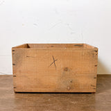 品番0370-2　木箱　Nuchief　ヌーチーフ　フルーツラベル　ウッドクレート　ウッドボックス　ヴィンテージ　金沢店